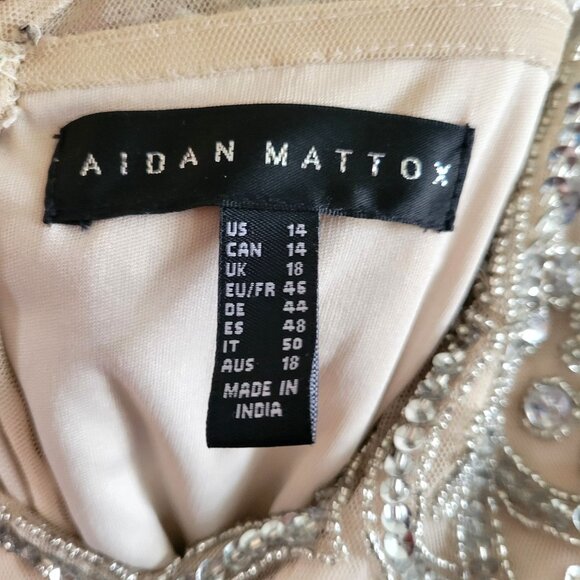 Aidan Mattox Elegant Beaded Evening Gown With V-Neck In Black & Champagne Size 1 - Picture 4 of 4